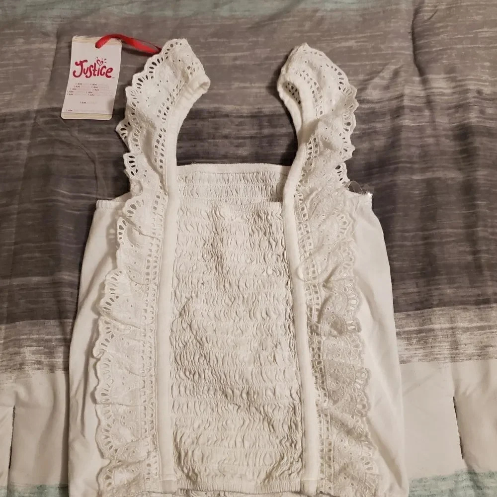 NWT Grommet tank